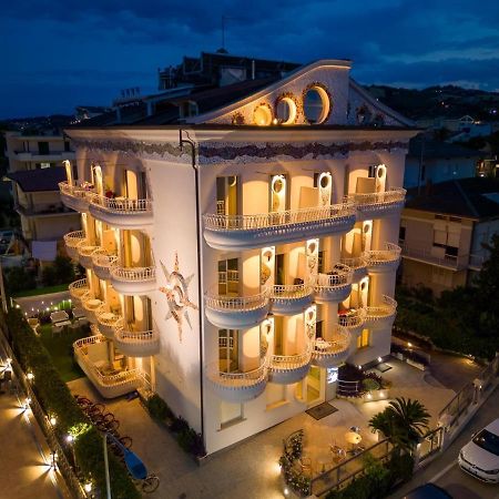Residence Anchisemare Alba Adriatica Εξωτερικό φωτογραφία