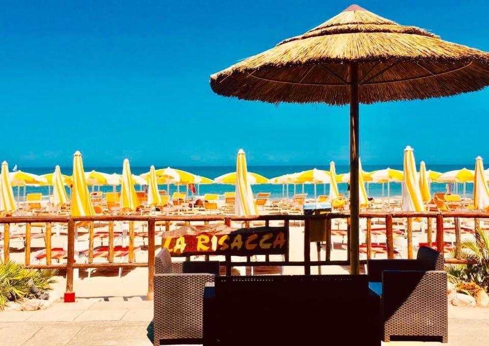 Residence Anchisemare Alba Adriatica Εξωτερικό φωτογραφία