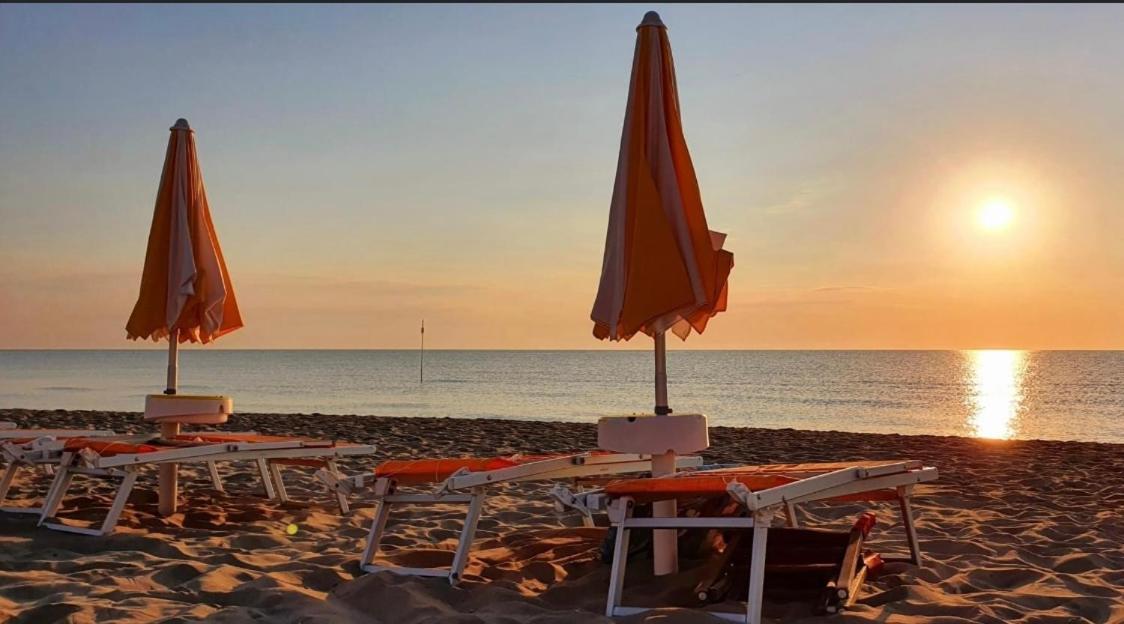 Residence Anchisemare Alba Adriatica Εξωτερικό φωτογραφία