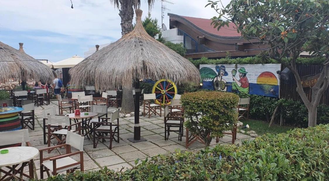 Residence Anchisemare Alba Adriatica Εξωτερικό φωτογραφία