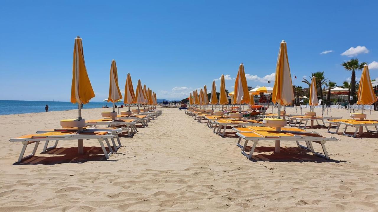Residence Anchisemare Alba Adriatica Εξωτερικό φωτογραφία