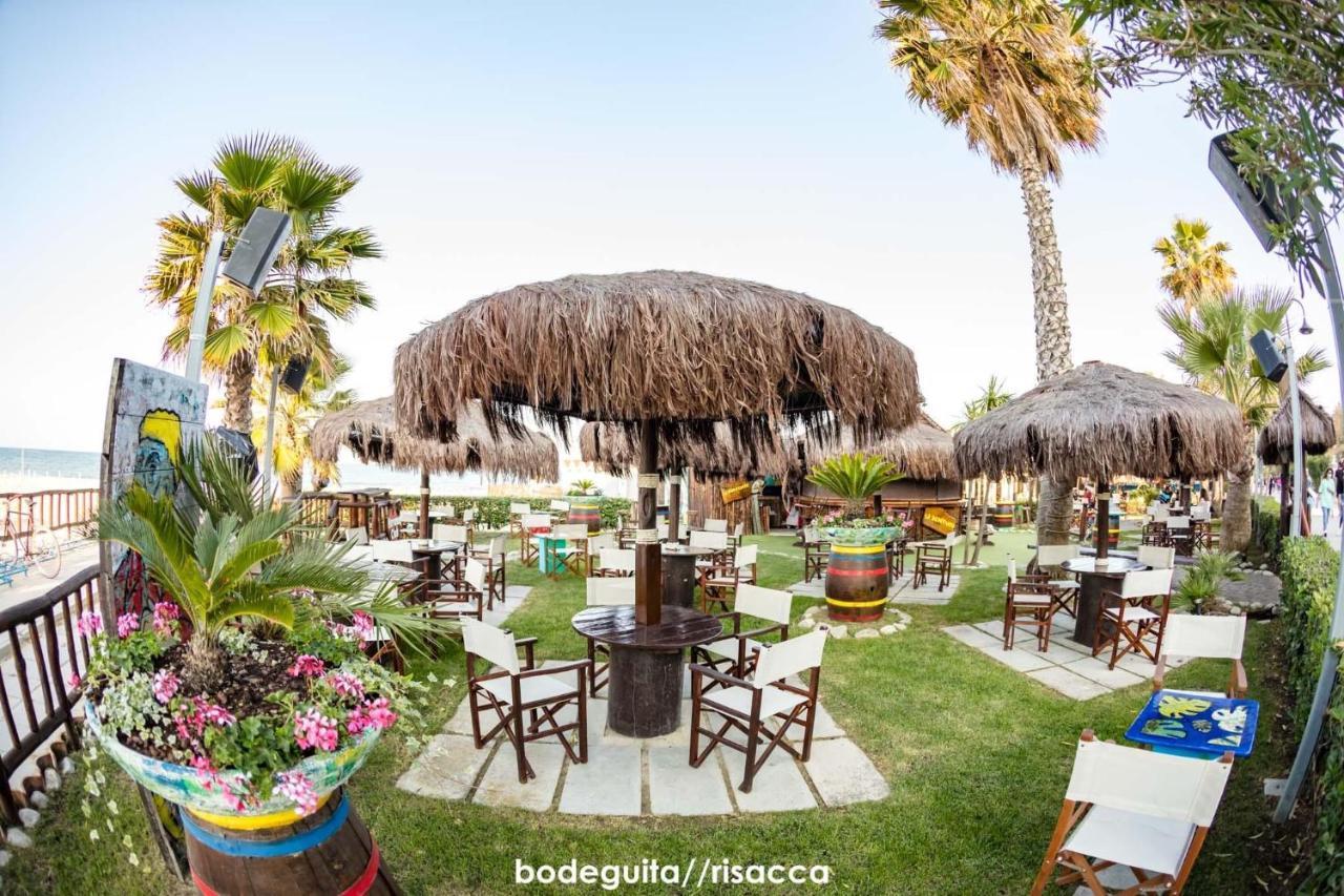 Residence Anchisemare Alba Adriatica Εξωτερικό φωτογραφία