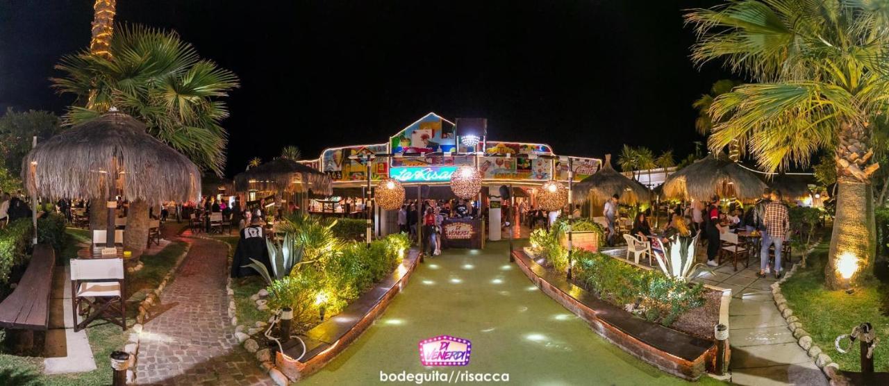 Residence Anchisemare Alba Adriatica Εξωτερικό φωτογραφία