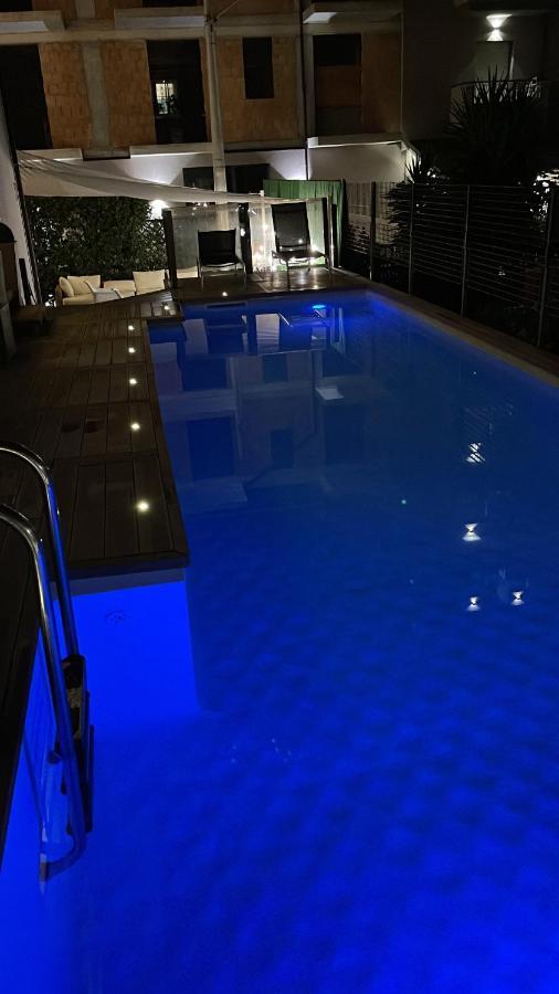 Residence Anchisemare Alba Adriatica Εξωτερικό φωτογραφία