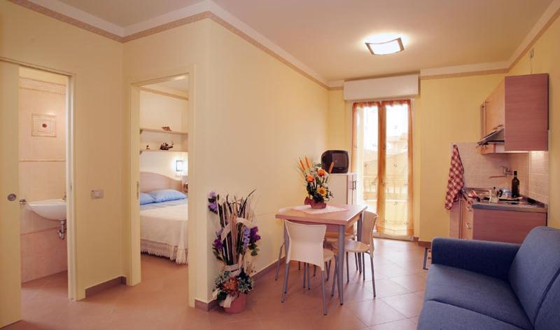 Residence Anchisemare Alba Adriatica Εξωτερικό φωτογραφία