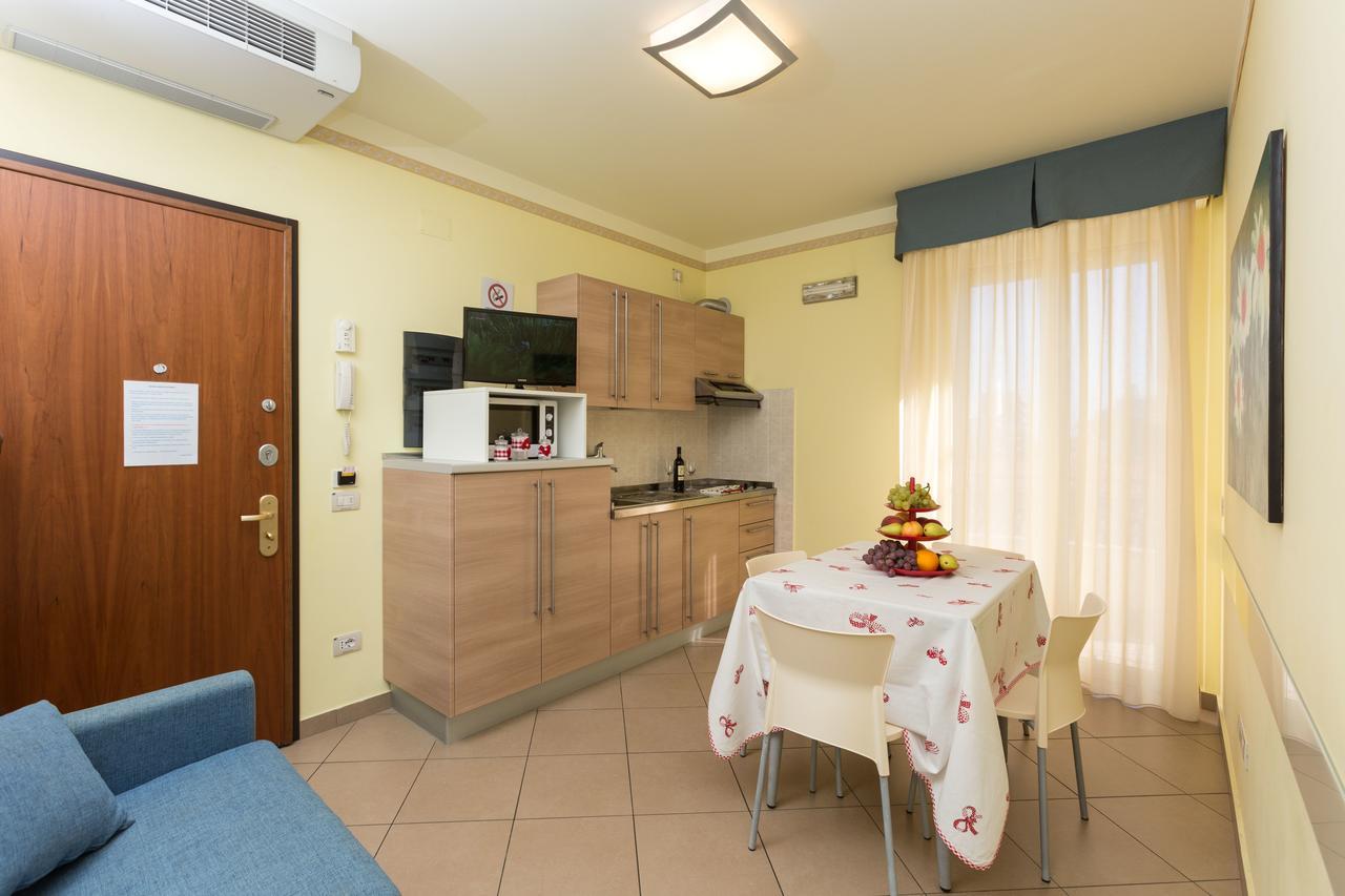 Residence Anchisemare Alba Adriatica Εξωτερικό φωτογραφία