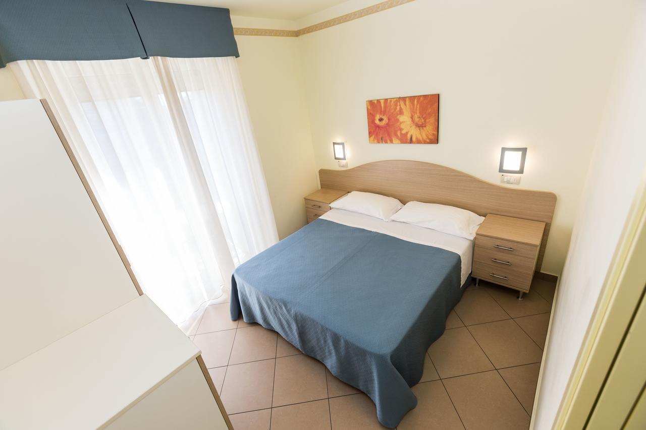 Residence Anchisemare Alba Adriatica Εξωτερικό φωτογραφία