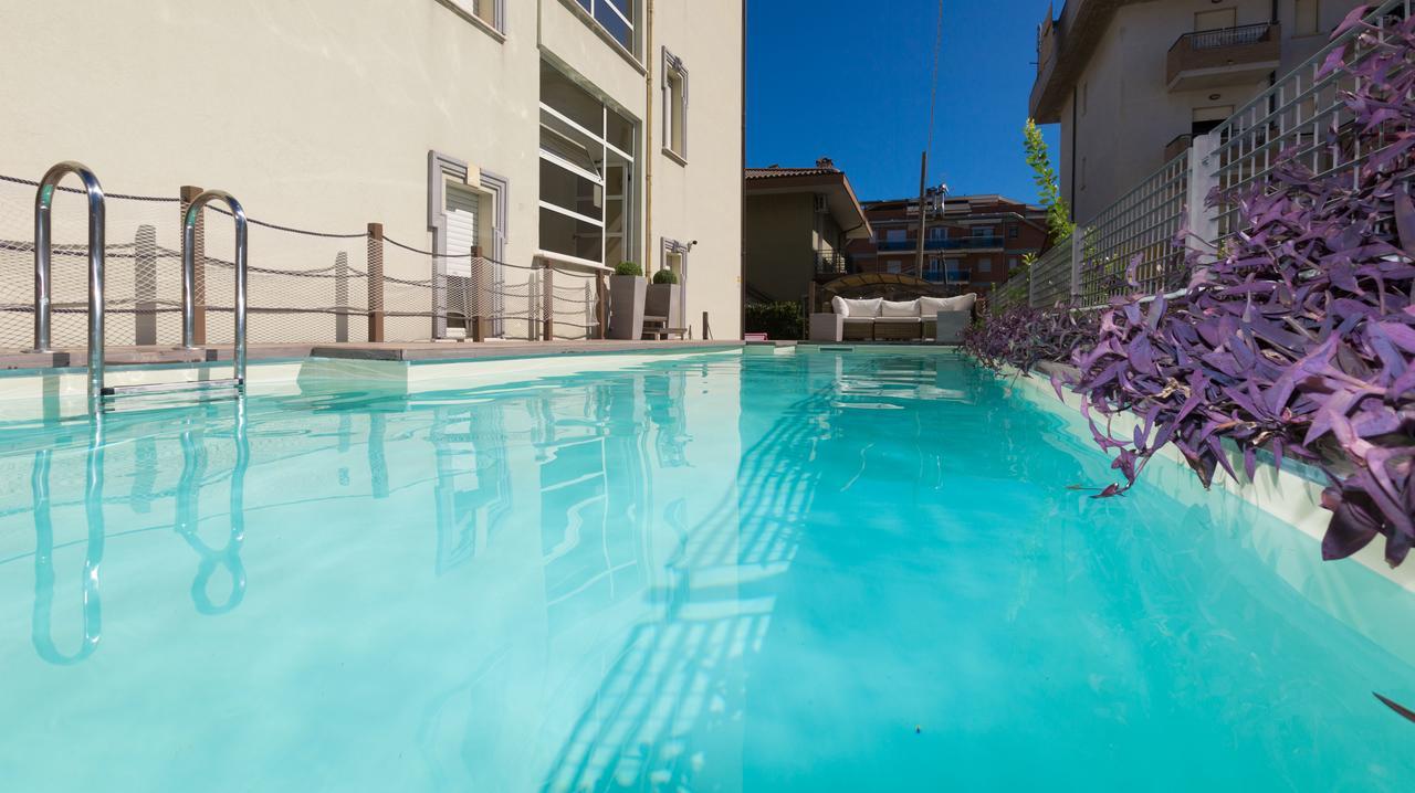 Residence Anchisemare Alba Adriatica Εξωτερικό φωτογραφία